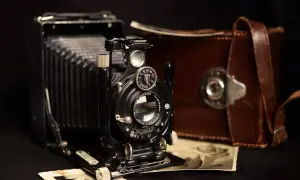 Pierwszy aparat fotograficzny: rewolucyjna historia, która zmieni twoje myślenie