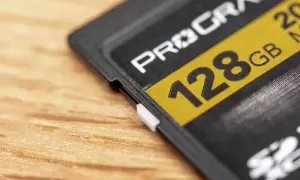 Karta pamięci 128 GB, idealna do aparatu Canon, gotowa na Twoje najlepsze ujęcia.