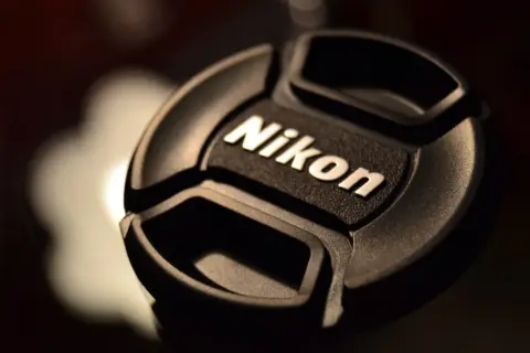 Najlepsze obiektywy do Nikon D60: Jak wybrać idealny bez przepłacania